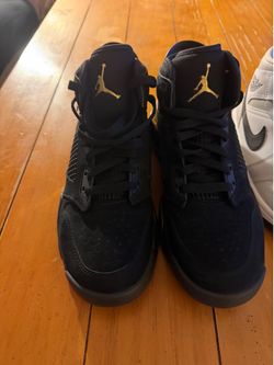 Jordan Mars 270 Air Jordans  KIDS 7Y