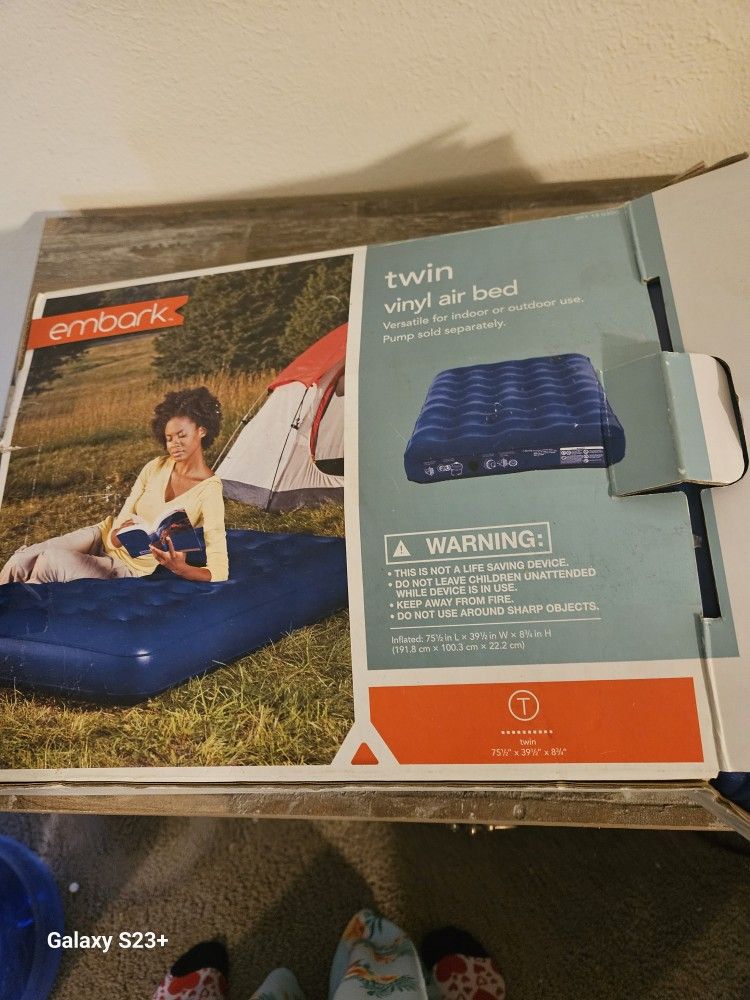Twin air mattress brand new