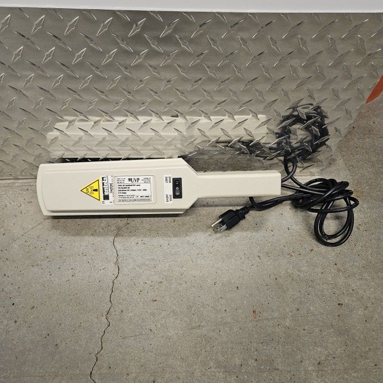 UVGL-58 Handheld UV Light
