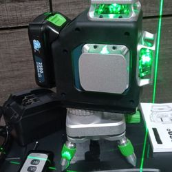 Nivel láser level 3D 360° 12 lineas   con autonivelación para colgar fotos y también ase líneas crusadas construcción, batería recargable, soporte gir