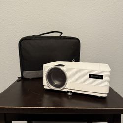 Vankyo Leisure 470 Mini Projector – New / Never Used 