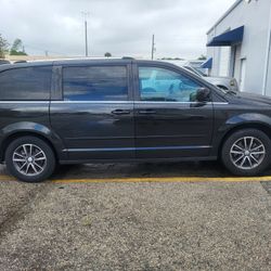 2017 Dodge Grand Caravan