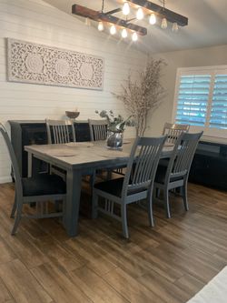 Dinning Table