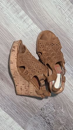 REDUCED 8, Tan Brown Clogg Jellypop Sandals size 6.5