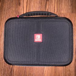 Nintendo Switch Game Traveler Deluxe System Case