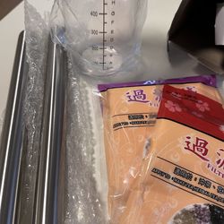 Drink Set – 2 Muddlers + Mug + Filters (Brand New)