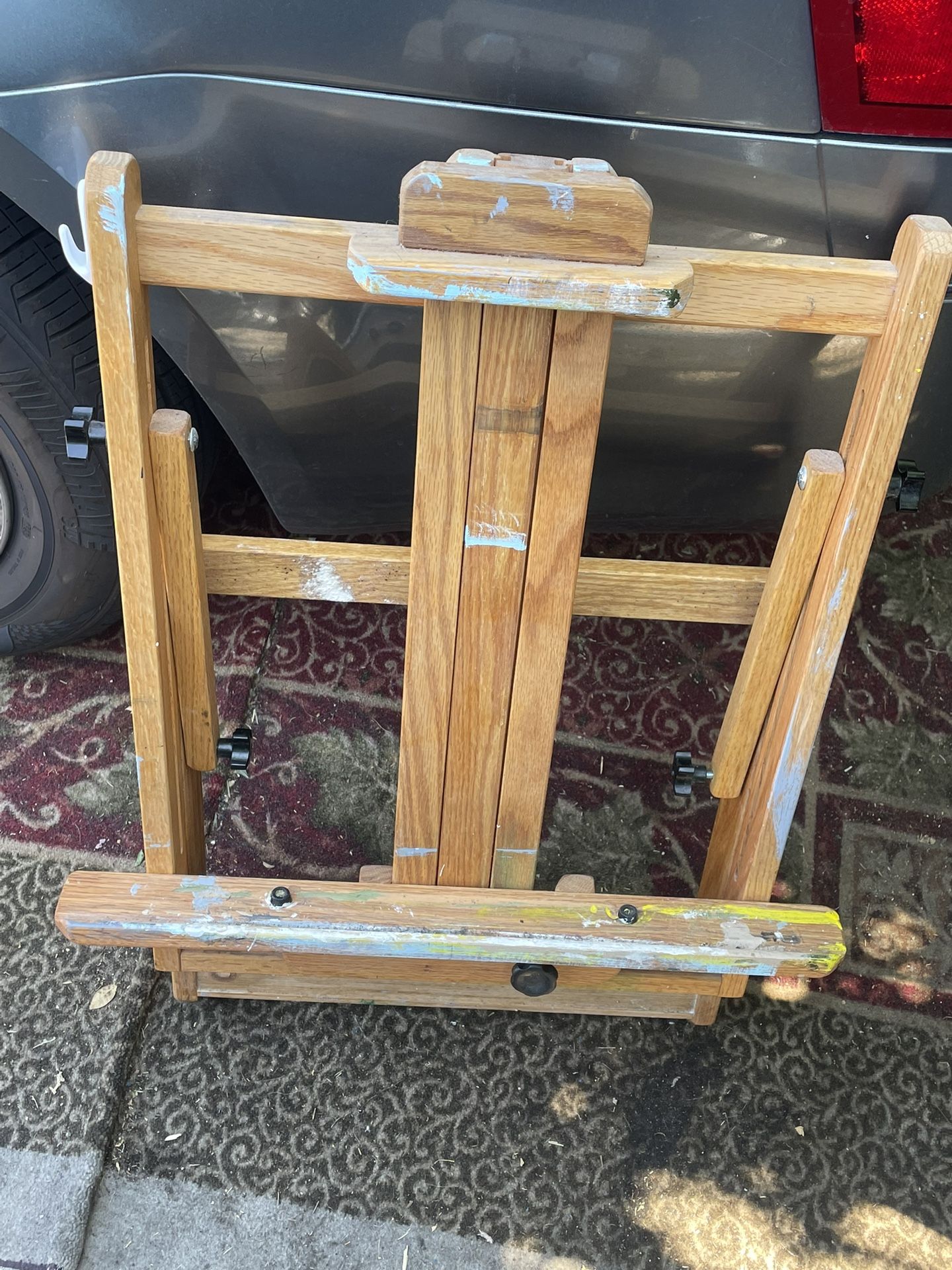 Easel Art Table 