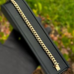 Jewelry 10k solid yellow Gold Miami Cuban bracelet 7.75” 38.9grams 8.00mm