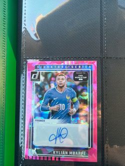 Kylian Mbappé Donruss Signature Series Auto Card