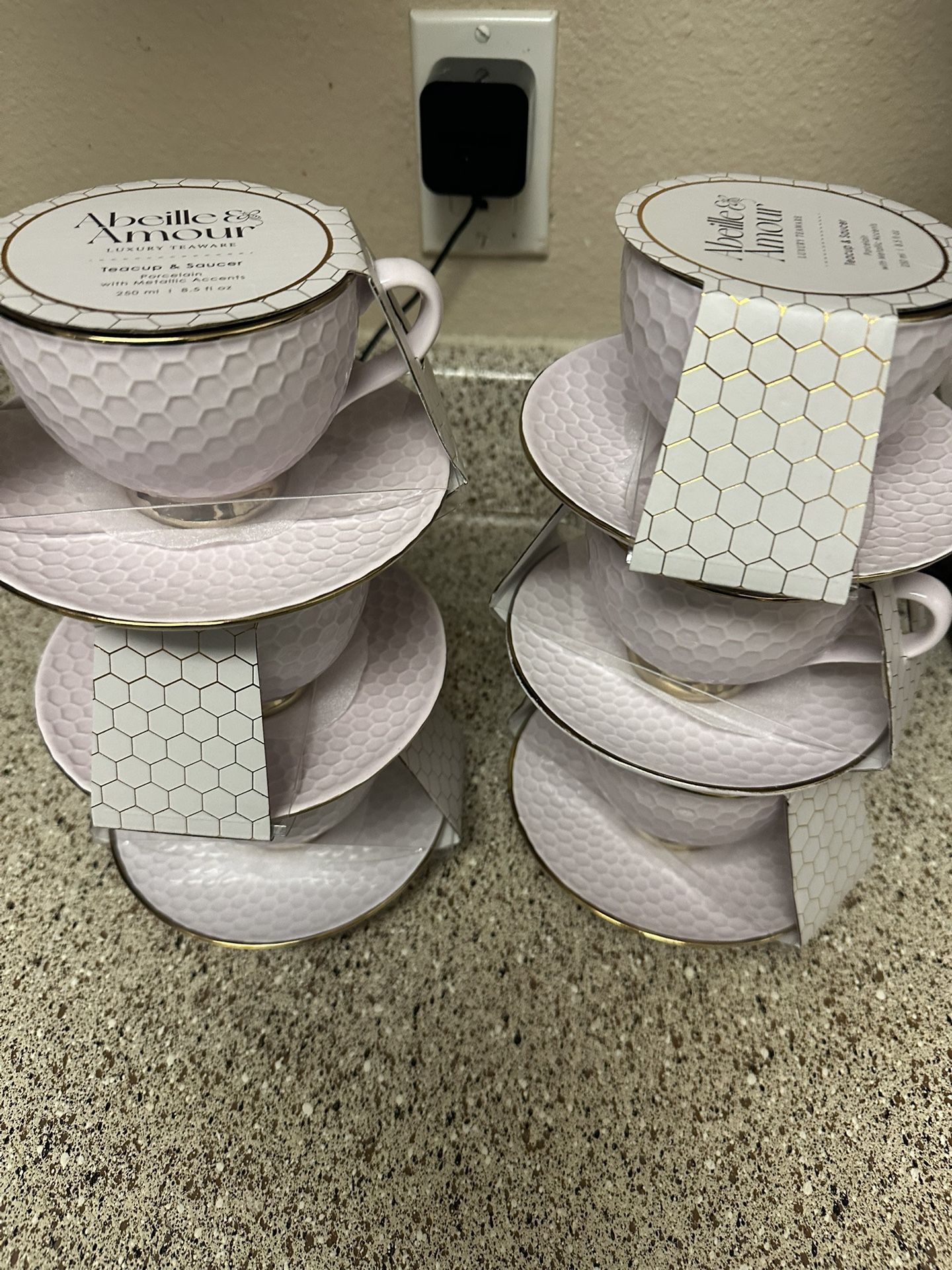 Abeille Amour Luxury Teaware