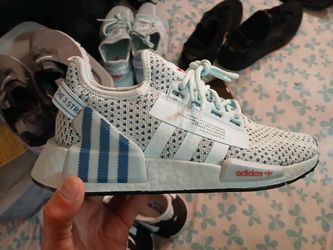 Athletic Shoe's 