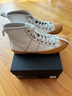 NWT J.Crew Canvas High-Top Sneakers – （Women's Size 7.5)