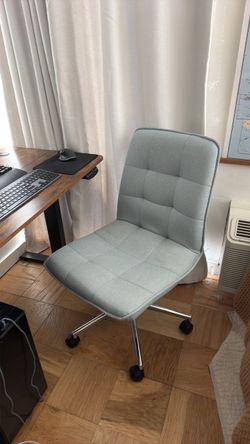 Computer chair