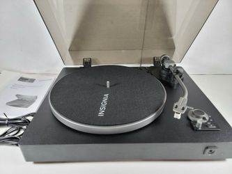 Insignia Bluetooth Record Player