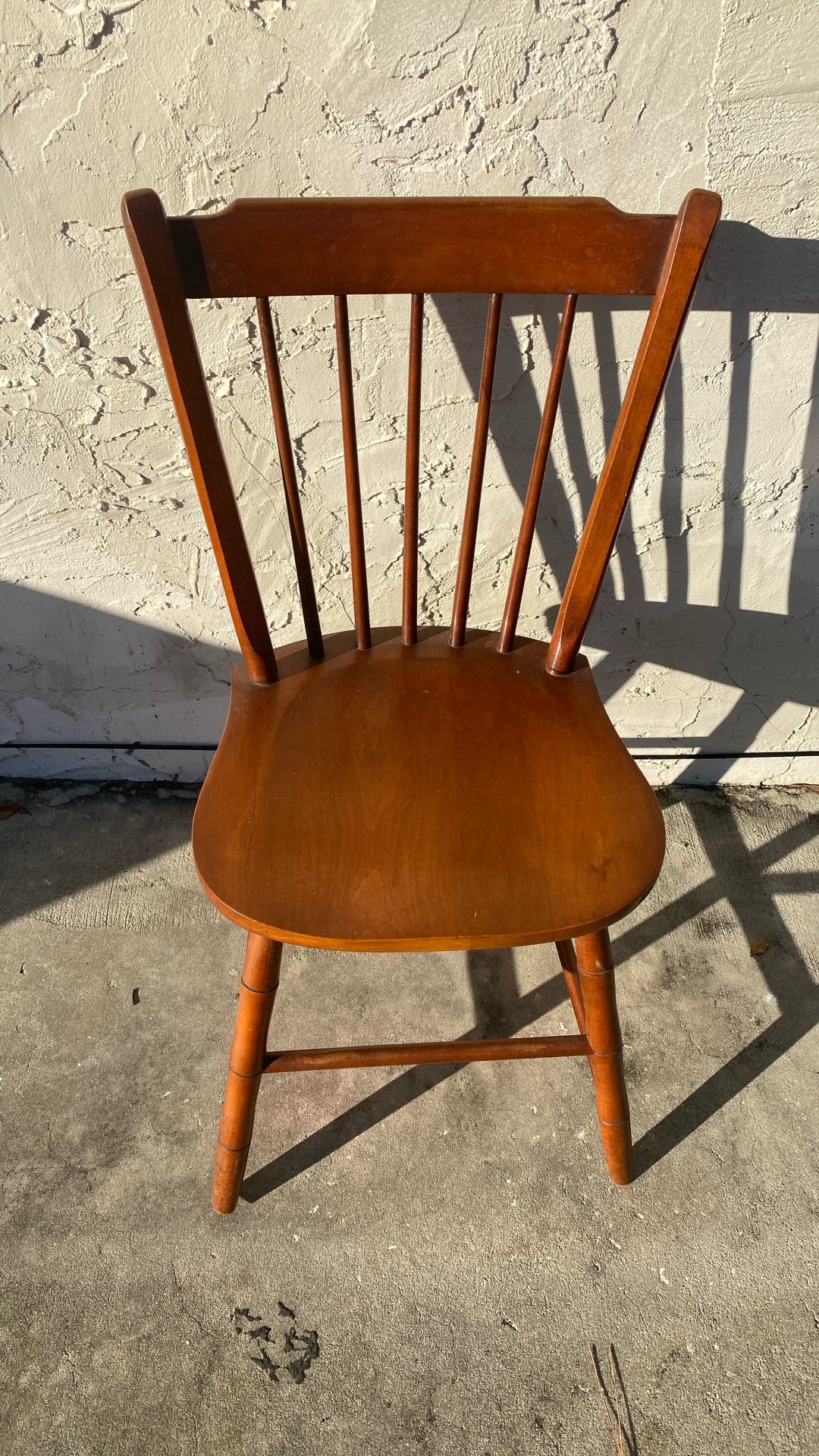 Antique chair, side chair in great condition