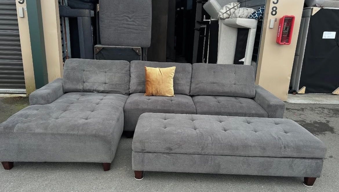Sectional Couch 