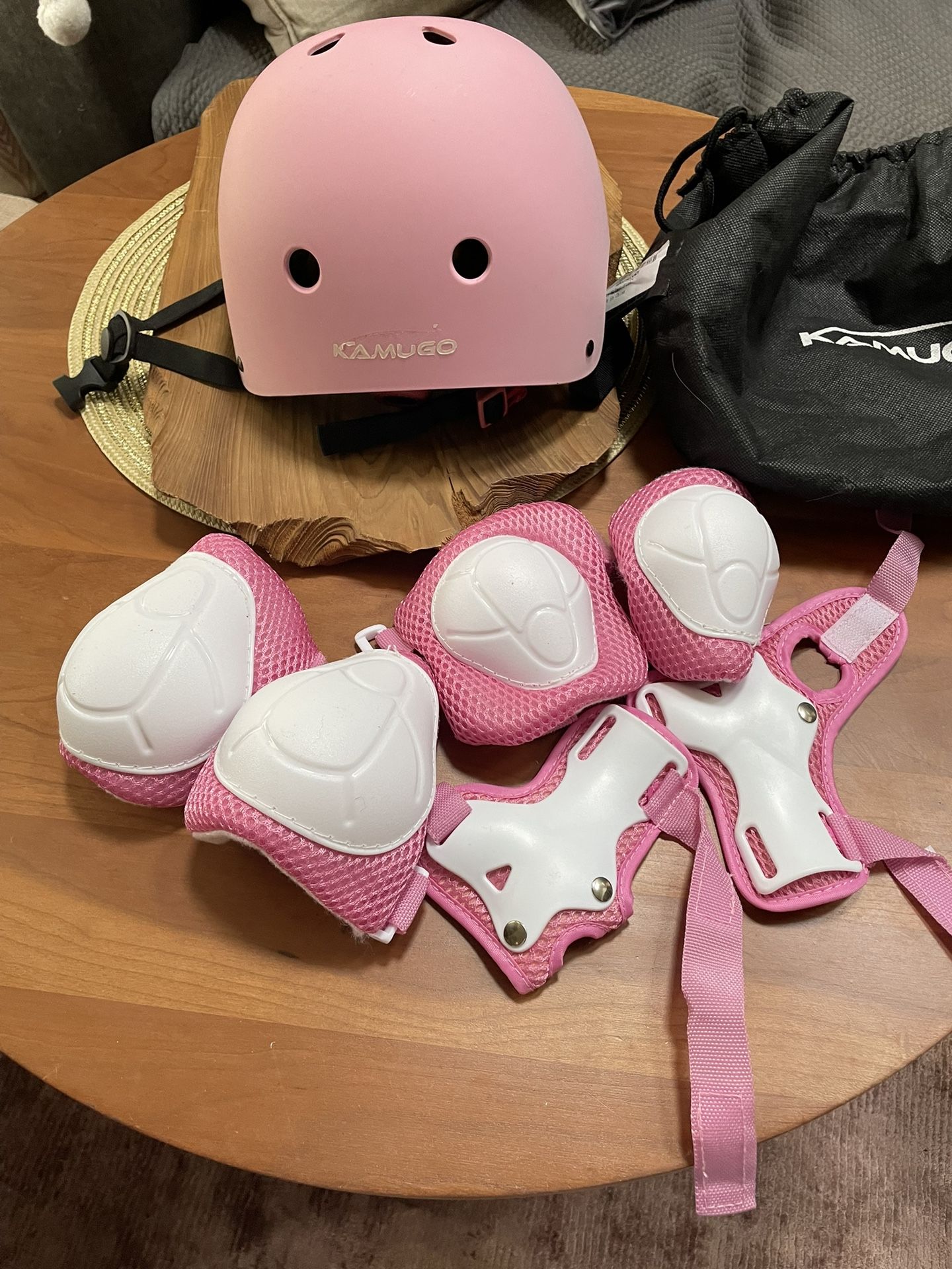 Kamugo Kids Bike Helmet and Set of Matching Protective Gear