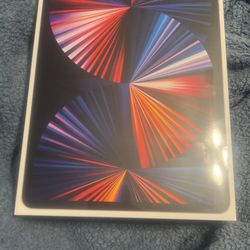 IPAD PRO NEWEST GENERATION 12.9 Inch 