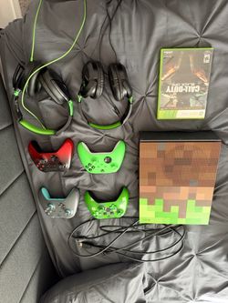 XBOX ONE S MINECRAFT EDITION