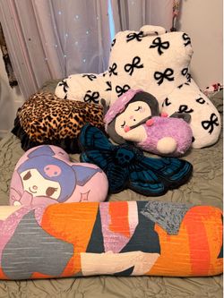 Decor pillows