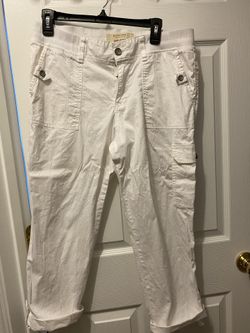 Woman’s crop pants size 10 mid rise worn once! Can cuff up or leave cropped