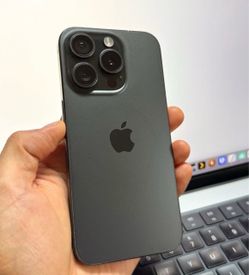 iPhone 15 pro 128gb unlocked