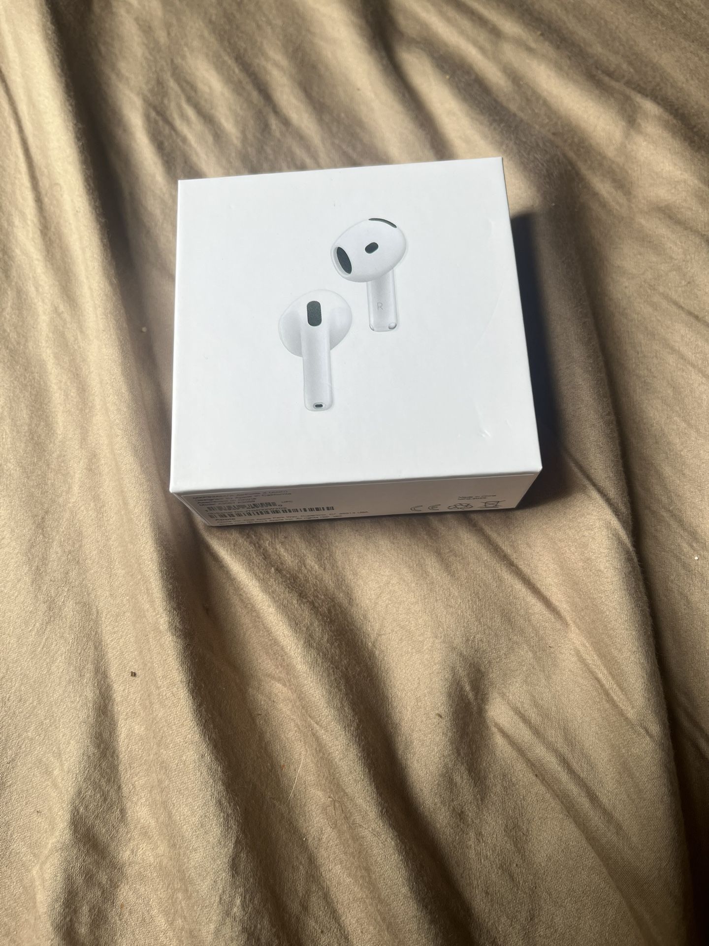 1:1 Airpods 4