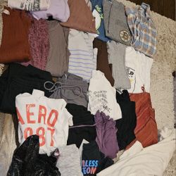 (25) Piece Womans Size MEDIUM Winter Clothes Lot 