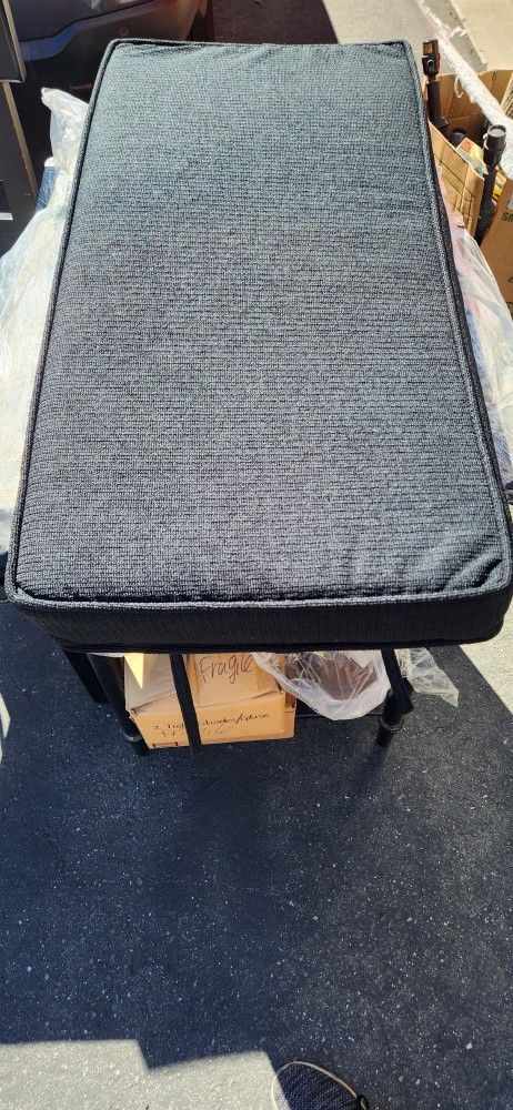 Black Piano Bench Pad