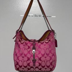 Vintage Coach Pink Signature Hampton Clip Hobo Pink Shoulder Bag 💖👛