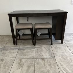 Table With stools 