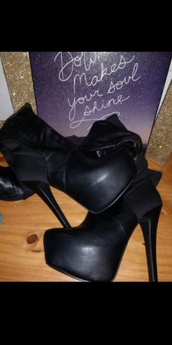 Women's Sexy Black knee-high boots