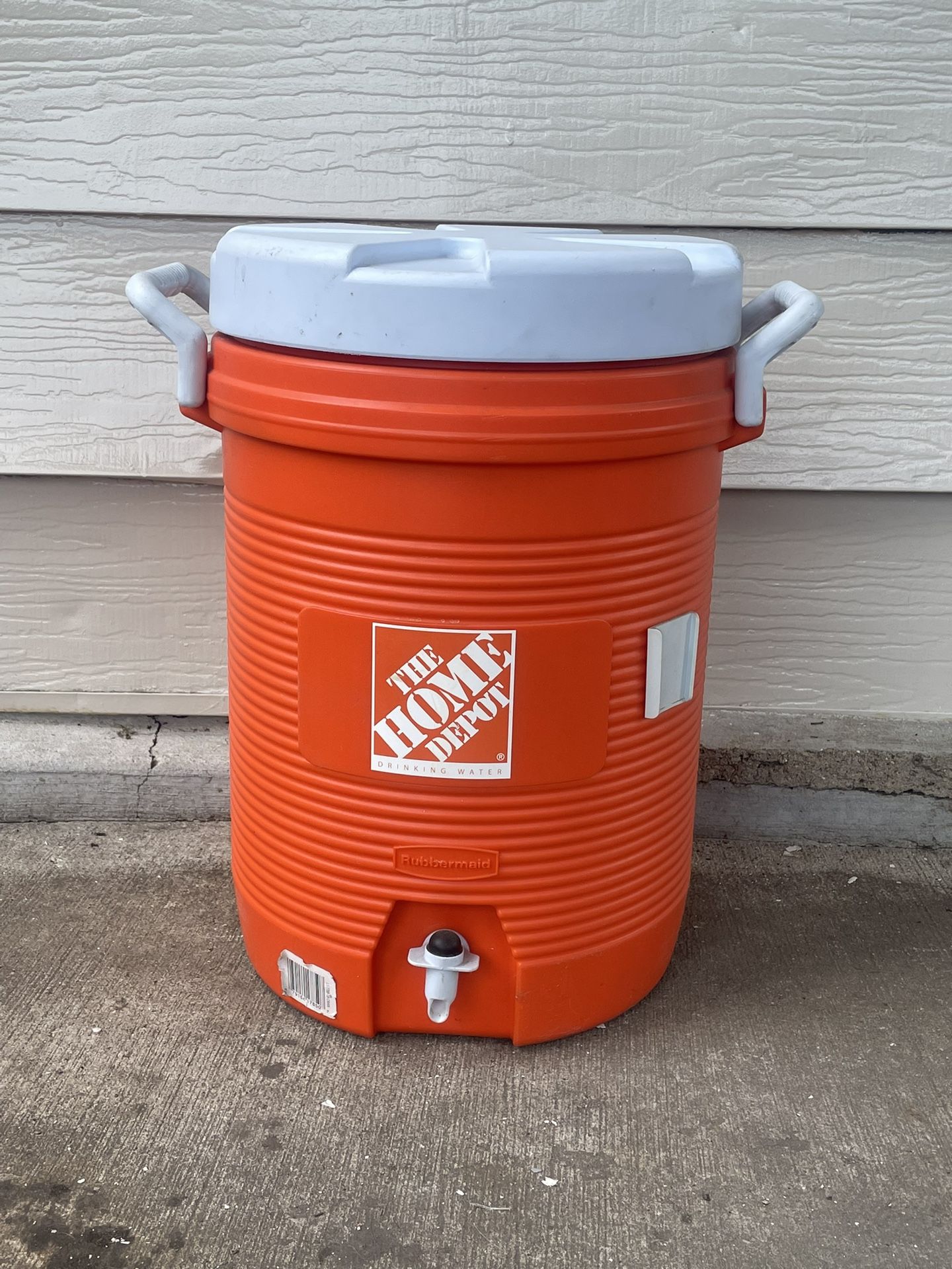 Rubbermaid Drink Cooler - 5 Gallon