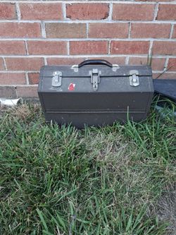Kennedy Manufacturing tool box