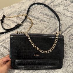 DKNY purse / Bolso