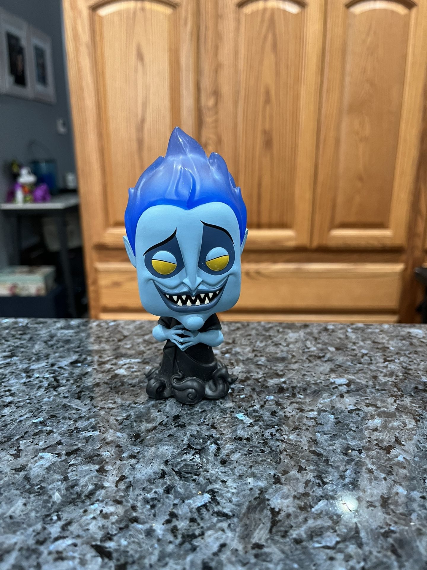 Vinyl Toy FUNKO POP ! DISNEY HERCULES HADES #381 Vinyl Figure.  Preowned no box.  