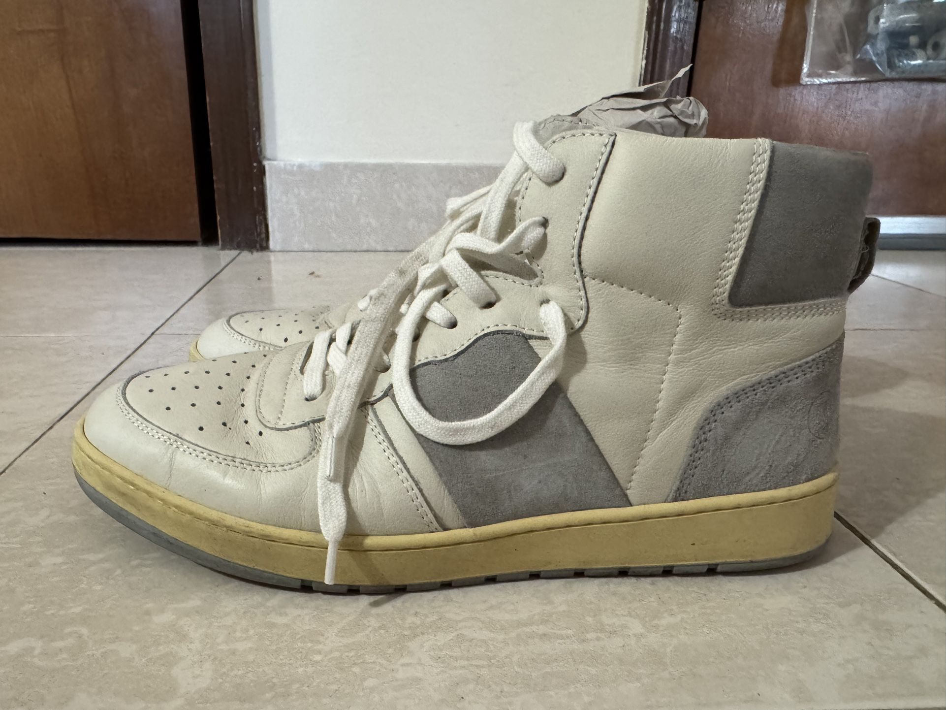 Collegium Pillar Destroyer Platinum Suede Sz 41