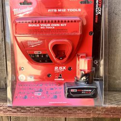 Milwaukee M12 Batteries Kit
