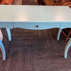 Pier One Table