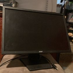 Acer V206HQL 19.5-inch LED monitor.