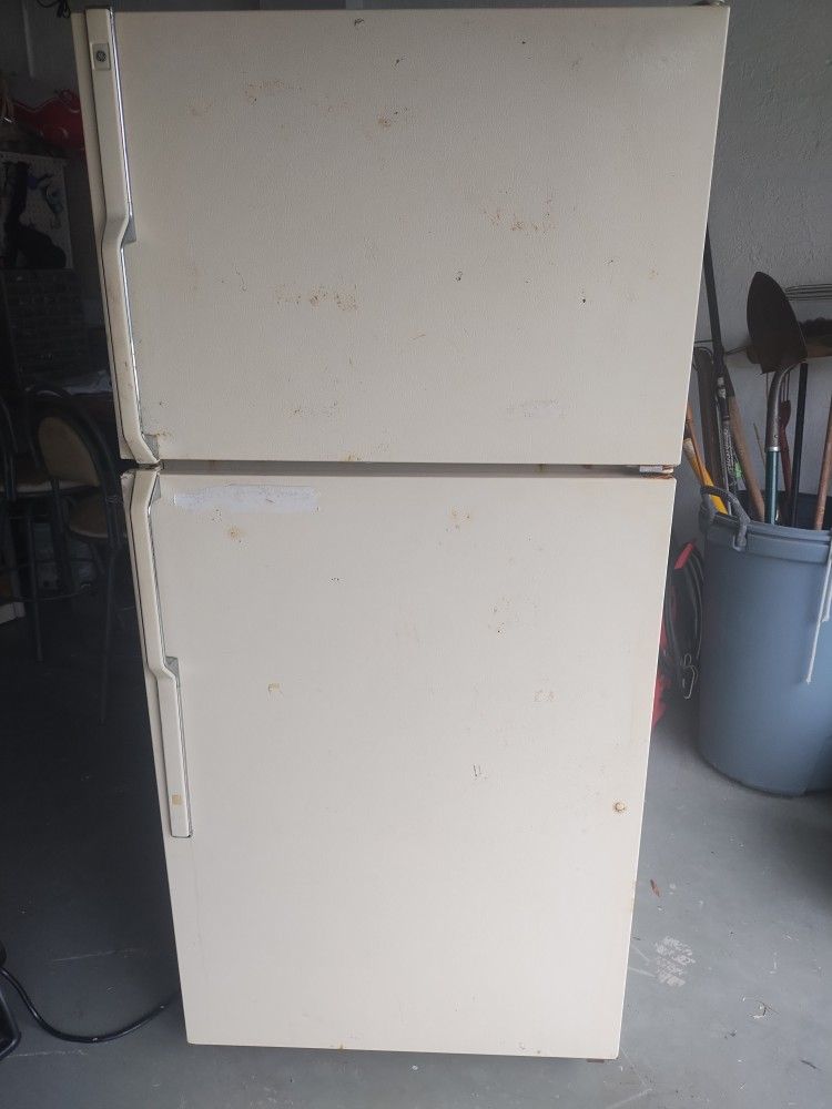 Refrigerator