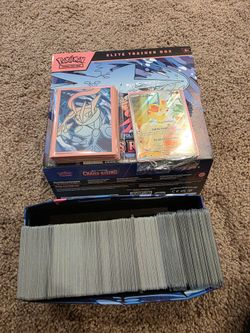 Chaos rising bulk +700 cards & holos + sleeves & Fennekin promo card