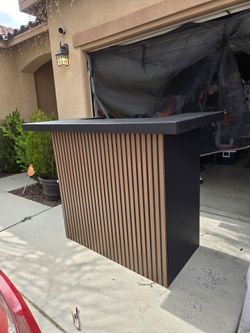 Foldable mobile bar