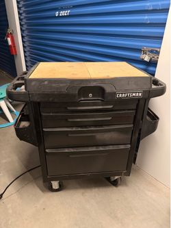Craftsman rolling tool cart with power strip
