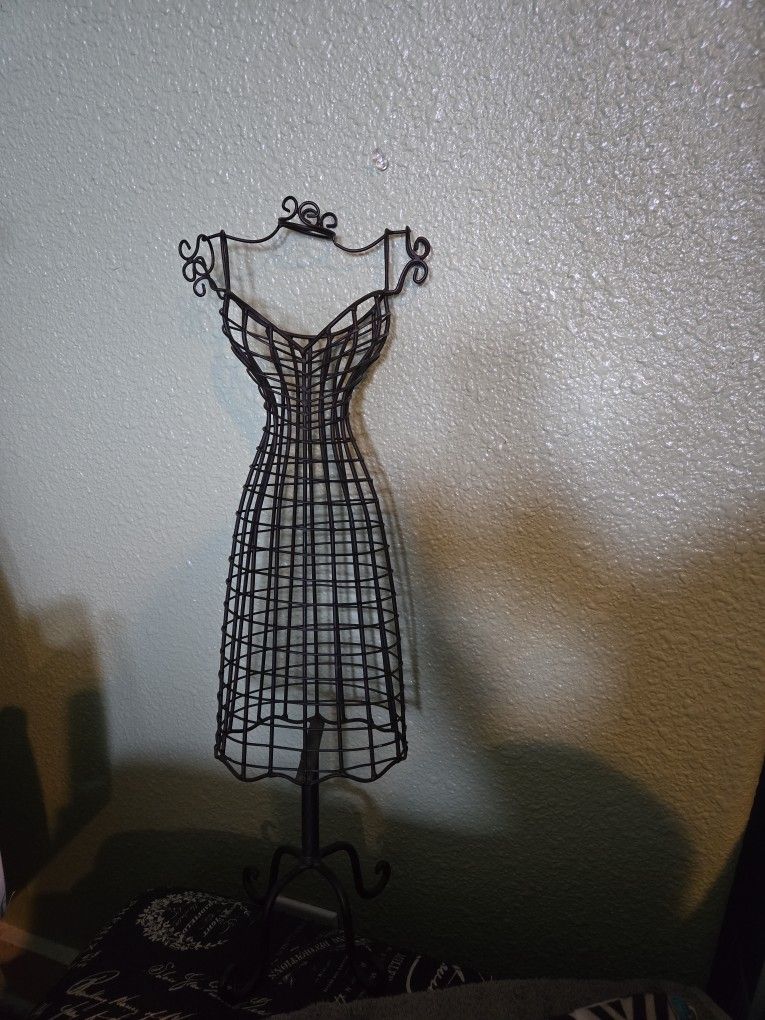 Modern Dress Jewelry Hanger