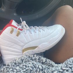 Size Jordan 12s Size 6.5