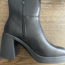 Ankle High Boots black - Size 9