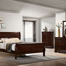 Cherry Queen 4 Piece Bedroom Set- Queen Bed, Nightstand, Dresser& Mirror 