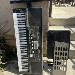 Keyboard With Stand And Bench Seat
