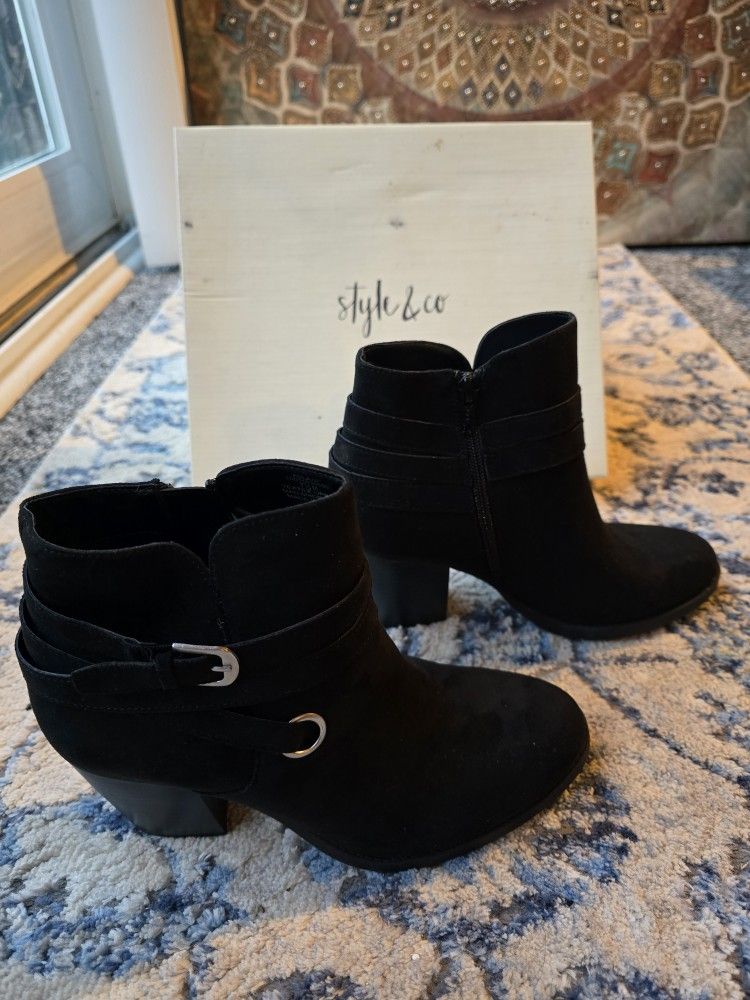 Style & Co. Zolaa Ankle Boots Women's 7.5M Black Micro Side Zip Block Heel S0641